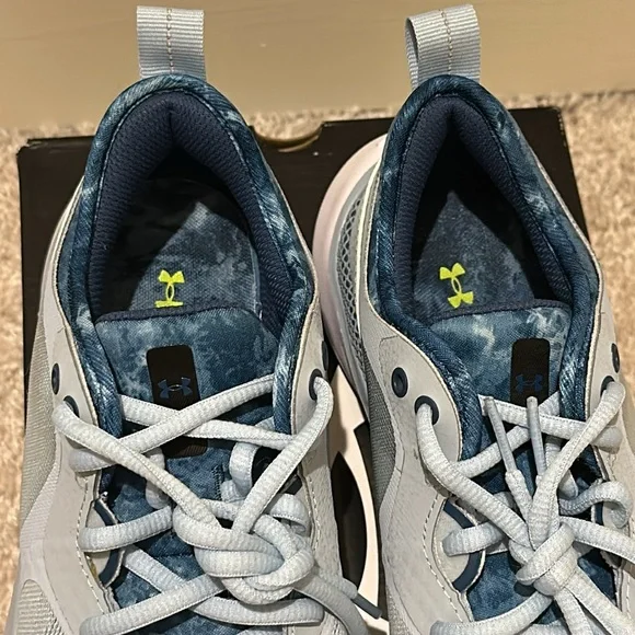 NWT Under Armour Sneakers - Picture 5 of 5